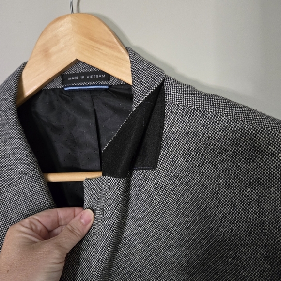 Tommy Hilfiger Men's Gray 55% Wool/37% polyester R46 Blazer Rn47338 - Picture 6 of 16